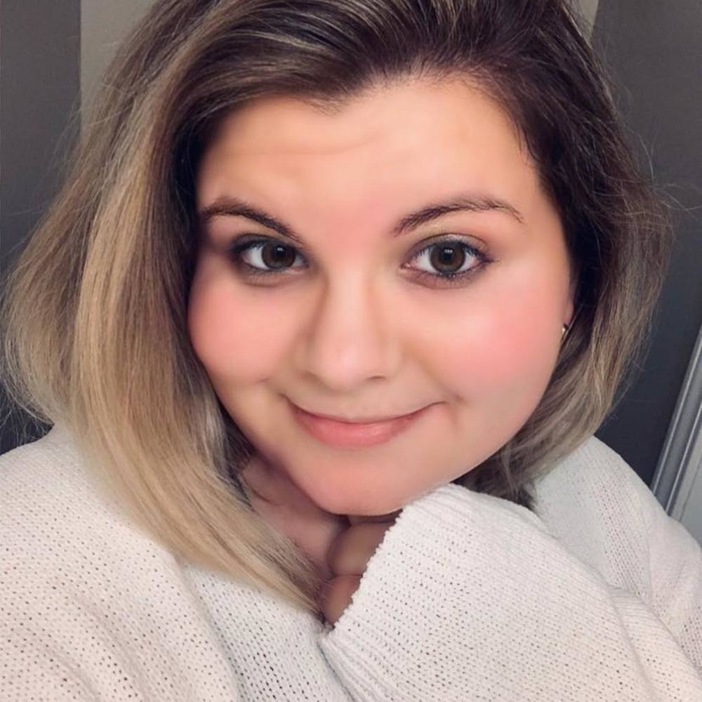 Meet your Posher, Nina